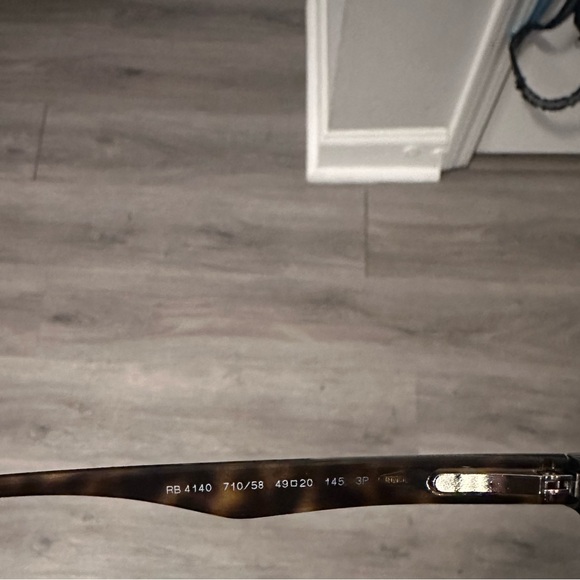 Ray-Ban Tortoise Sunglasses - Picture 5 of 6